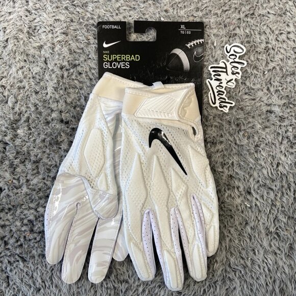 Nike Other - Nike Superbad 4.5 Football Padded Gloves Size XL Men White Black PGF873-102